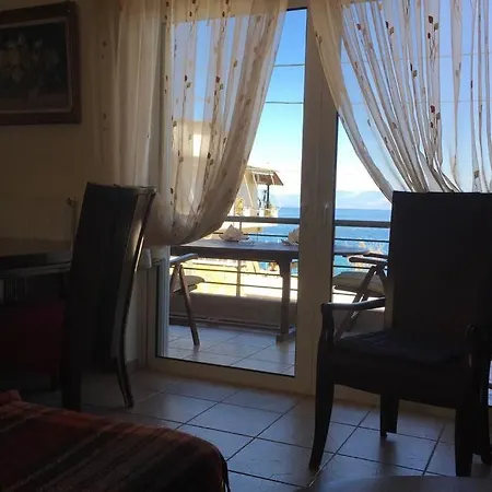 Maisonette Olen Вилла Дервенион
